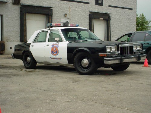 Diplomat_police_car